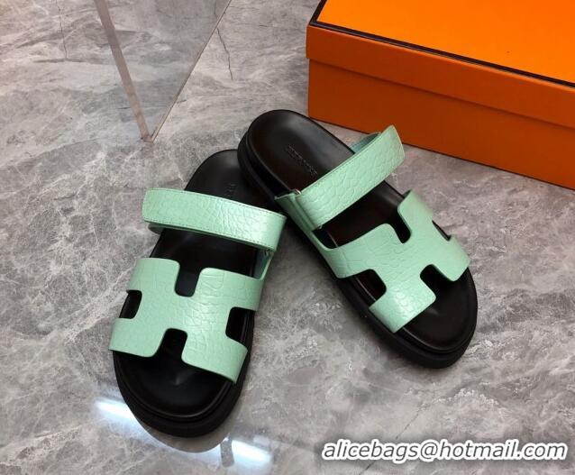 Good Looking Hermes Chypre Slide Sandals in Crocodile Embossed Leather Light Green 0620106