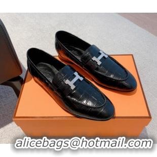 Sophisticated Hermes Paris Embossed Leather Loafers Black 711099