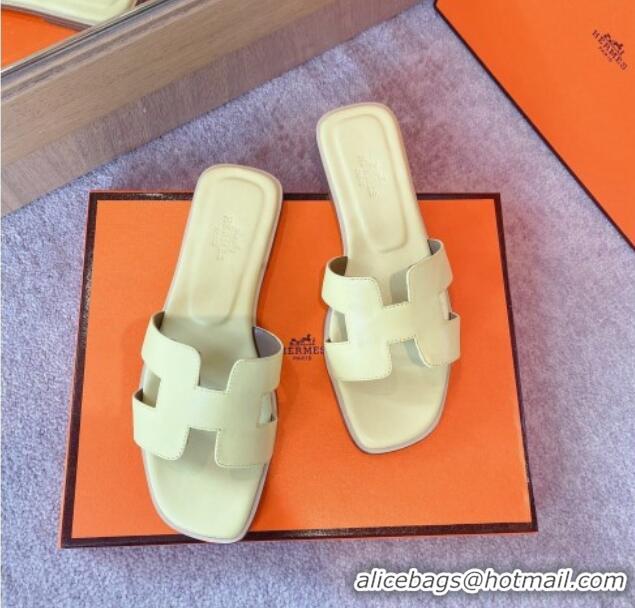 1:1 aaaaa Hermes Classic Oran Flat Slide Sandals in Calf Leather Light Yellow 711105