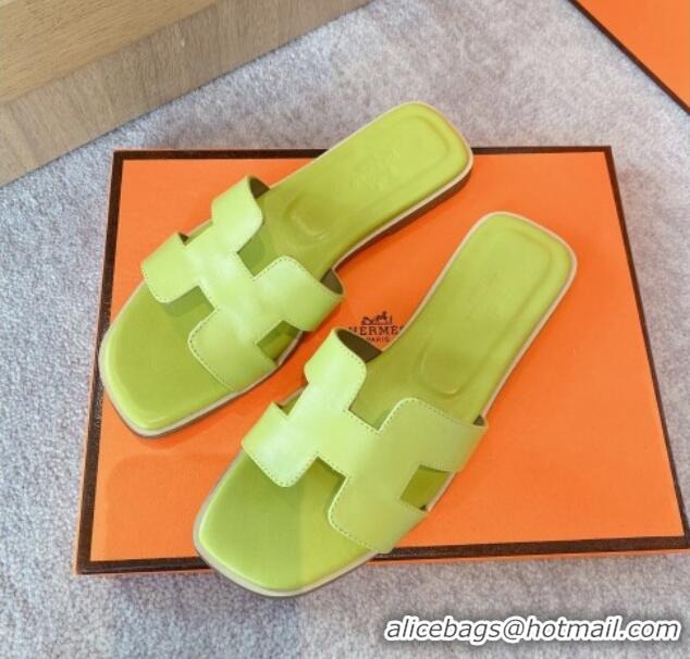 1:1 Hermes Classic Oran Flat Slide Sandals in Calf Leather Neon Green 711106