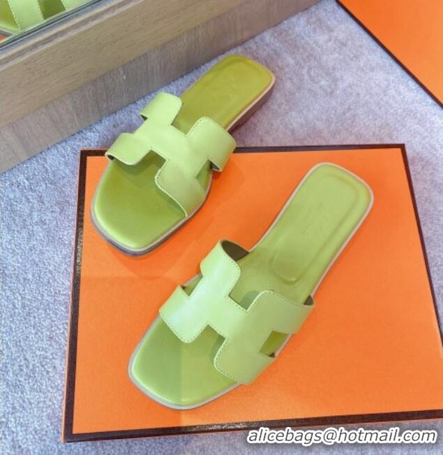 1:1 Hermes Classic Oran Flat Slide Sandals in Calf Leather Neon Green 711106