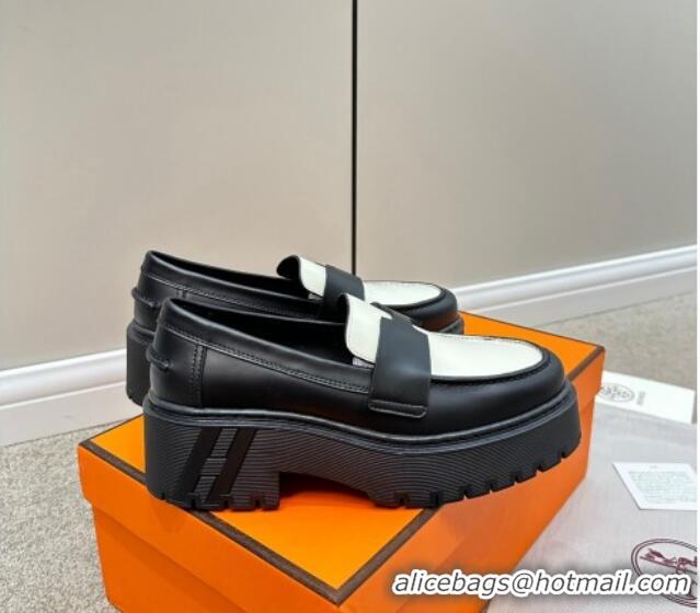 Stylish Hermes Hitch Loafers in Glazed Calfskin 6cm Black/White 724129