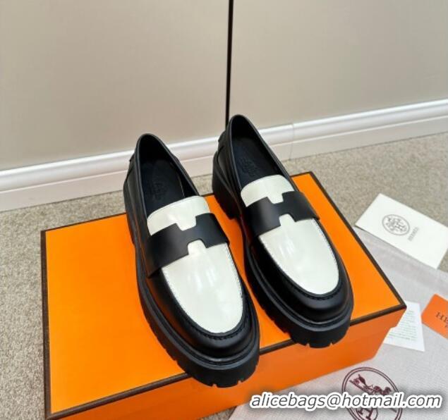 Stylish Hermes Hitch Loafers in Glazed Calfskin 6cm Black/White 724129