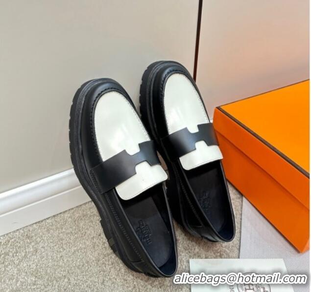 Stylish Hermes Hitch Loafers in Glazed Calfskin 6cm Black/White 724129