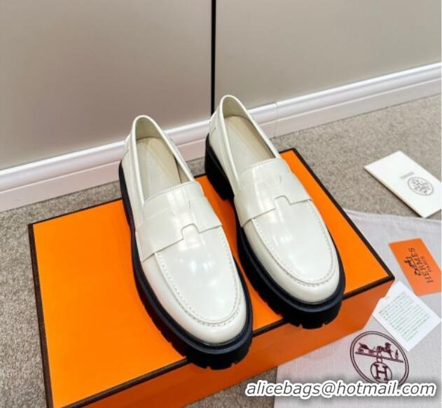 Luxury Cheap Hermes Hitch Loafers in Glazed Calfskin 6cm White/Black 724131