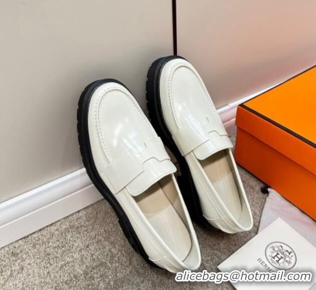 Luxury Cheap Hermes Hitch Loafers in Glazed Calfskin 6cm White/Black 724131