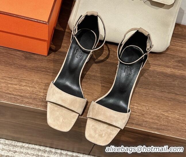 Charming Hermes Glam 60 Sandals in Suede with Silver Heel Apricot 725016