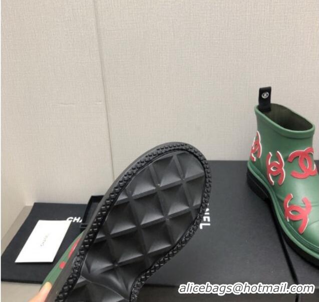 Unique Style Chanel CC Printed Rubber Rain Boots Green/Red 728052