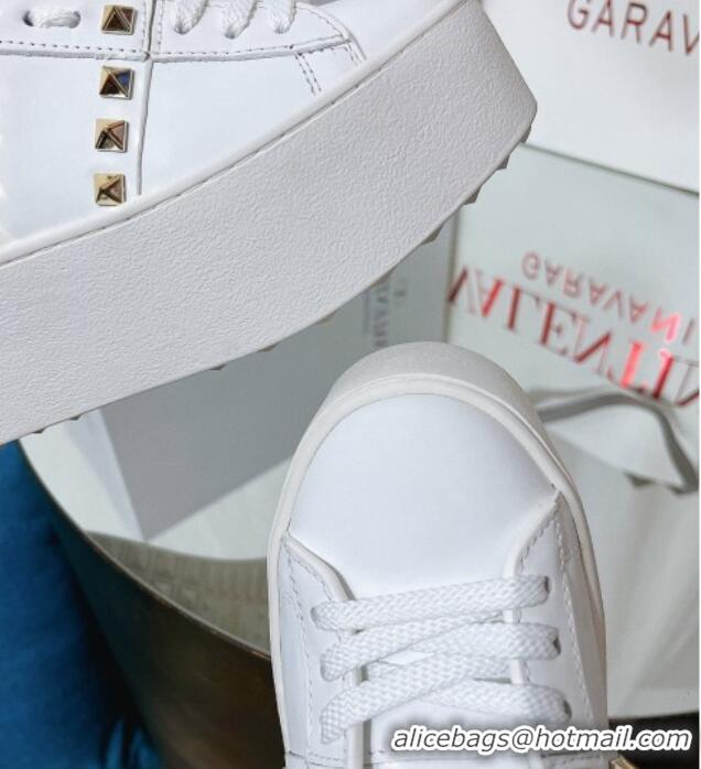 Fashion Luxury Valentino Flatform Rockstud Untitled Sneakers in Calfskin White/Gold 0427007