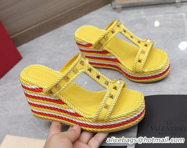 Top Design Valentino Rockstud Wedge Slide Sandals 9.5cm in Calfskin Yellow 626006