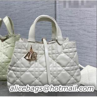 Inexpensive Dior Medium Toujours Tote bag in Macrocannage Calfskin CD4058 White 2023