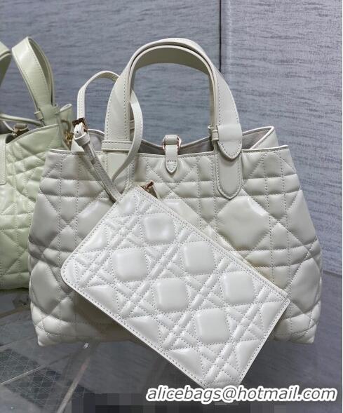 Inexpensive Dior Medium Toujours Tote bag in Macrocannage Calfskin CD4058 White 2023