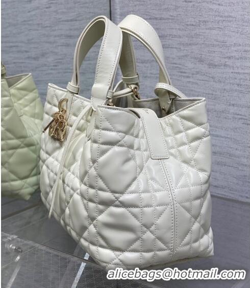 Inexpensive Dior Medium Toujours Tote bag in Macrocannage Calfskin CD4058 White 2023