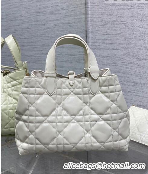 Inexpensive Dior Medium Toujours Tote bag in Macrocannage Calfskin CD4058 White 2023