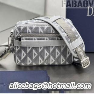 Famous Brand Dior Men's Safari Messenger Bag with Strap in CD Diamond Canvas CD4061 Grey 2023