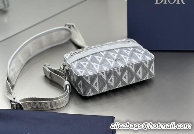 Famous Brand Dior Men's Safari Messenger Bag with Strap in CD Diamond Canvas CD4061 Grey 2023