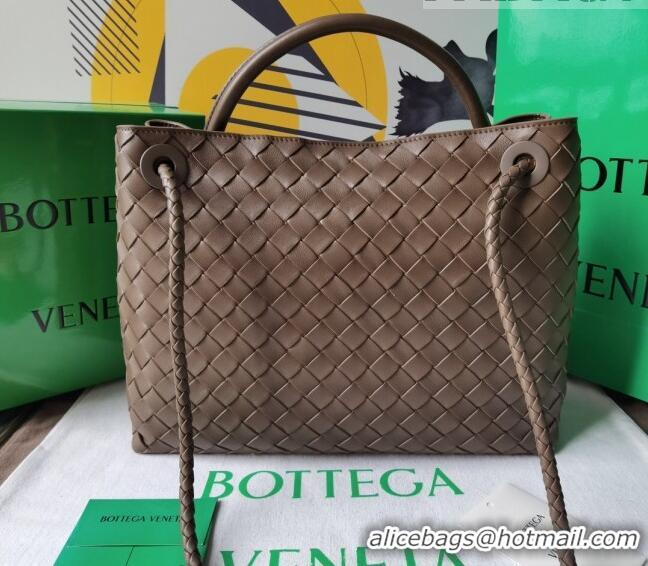 Good Taste Bottega Veneta Medium Andiamo Top Handle Bag in Intrecciato Leather 743572 Taupe grey 2023