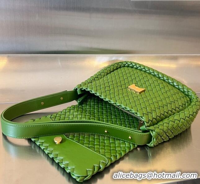 Reasonable Price Bottega Veneta Cobble Small Shoulder Bag in Intreccio Leather 709418 Green Pepper 2023