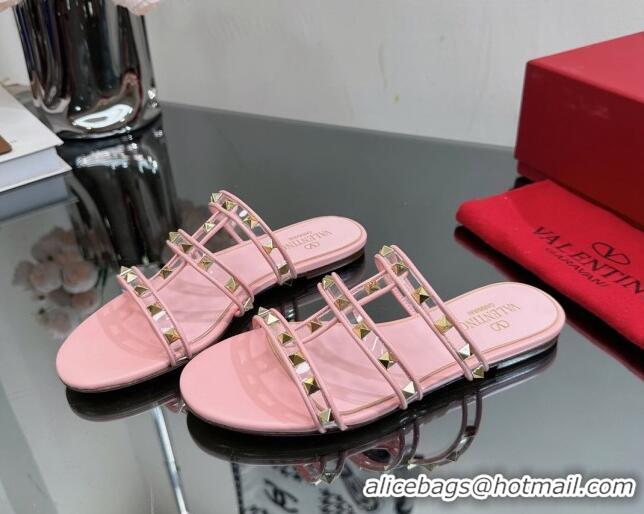 Pretty Style Valentino Rockstud Flat Slide Sandals in Leather and Clear PVC Light Pink 725043