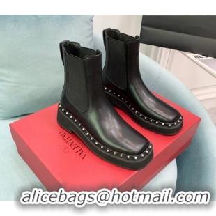 Good Looking Valentino Rockstud Calfskin Leather Ankle Boots Black VLTN08283