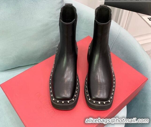 Good Looking Valentino Rockstud Calfskin Leather Ankle Boots Black VLTN08283