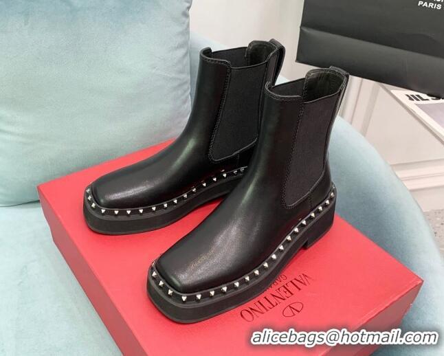 Good Looking Valentino Rockstud Calfskin Leather Ankle Boots Black VLTN08283