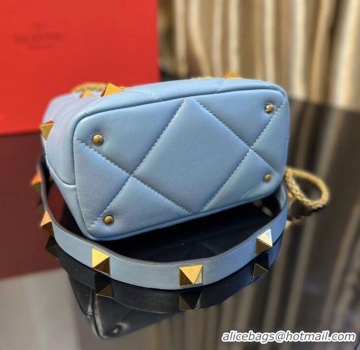 Best Design Valentino medium Garavani Roman Stud V1198 Light Blue