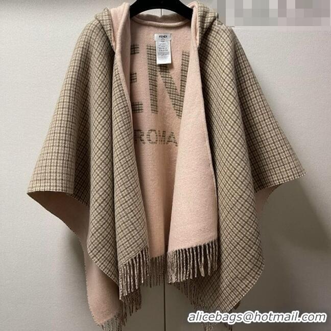 Luxurious Fendi Cashmere Wool Cape 140x160cm FE08231 Light Pink 2023