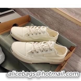 Pretty Style Balenciaga Paris Low-top Sneakers in Destroyed Canvas White 524037