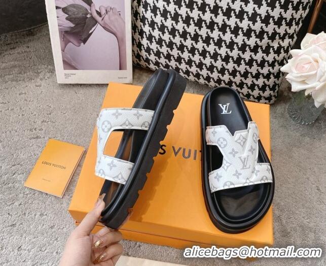 Sumptuous Louis Vuitton LV Oasis Slide Sandals in White Monogram Leather 608042