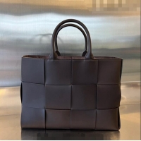 Pretty Style Bottega Veneta Medium Arco Tote Bag in Intrecciato Leather 729244 Chocolate Brown 2023