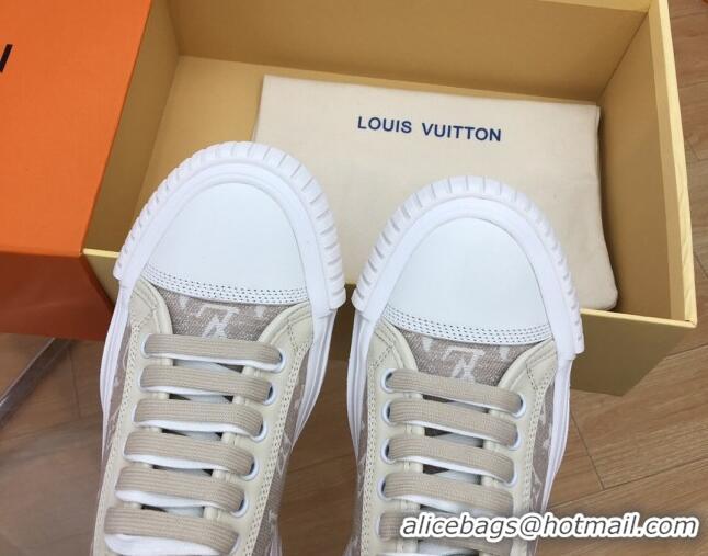 Luxurious Louis Vuitton LV Squad Low-top Sneakers in Beige Monogram Denim 625103