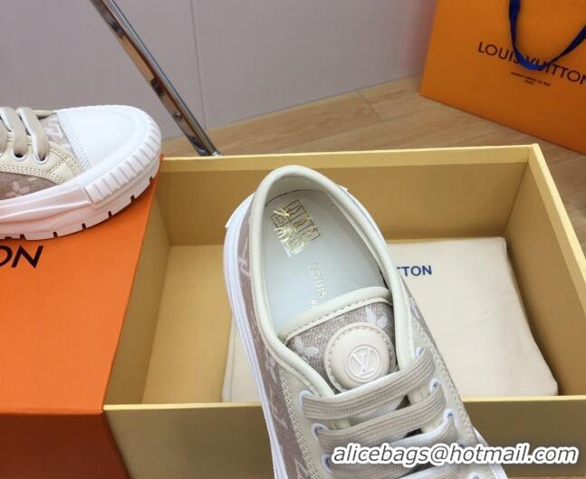 Luxurious Louis Vuitton LV Squad Low-top Sneakers in Beige Monogram Denim 625103