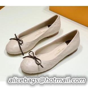 Sophisticated Louis Vuitton Nina Flat Ballerinas in Monogram Leather Pale Nude 725059