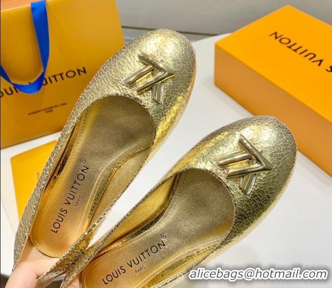 Luxurious Louis Vuitton Nina Flat Ballerinas in Crinkled Metallic Leather with LV Gold 725062