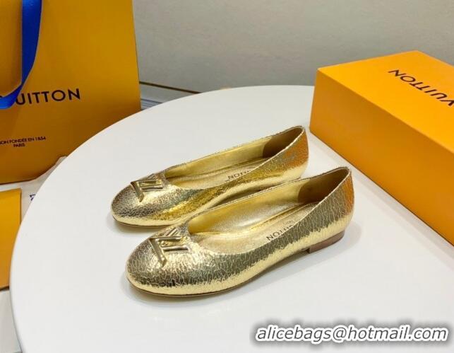 Luxurious Louis Vuitton Nina Flat Ballerinas in Crinkled Metallic Leather with LV Gold 725062