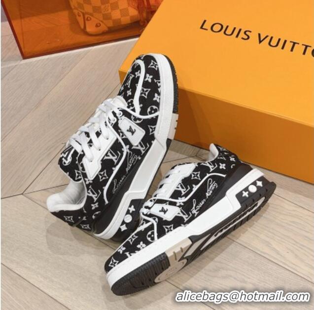 Pretty Style Louis Vuitton LV Trainer Sneakers in Monogram Textile Black 801095