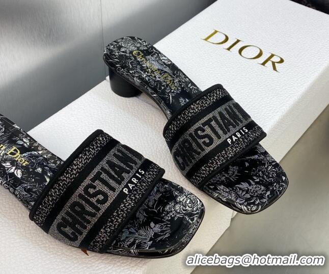 Sophisticated Dior Dway Heeled Slide Sandals 3.5cm in Black Embroidered Cotton with Silver-Tone Metallic Thread and Jard