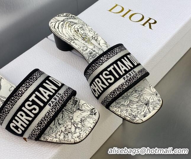 Lower Price Dior Dway Heeled Slide Sandals 3.5cm in White and Black Embroidered Cotton with Toile de Jouy Voyage Motif 6