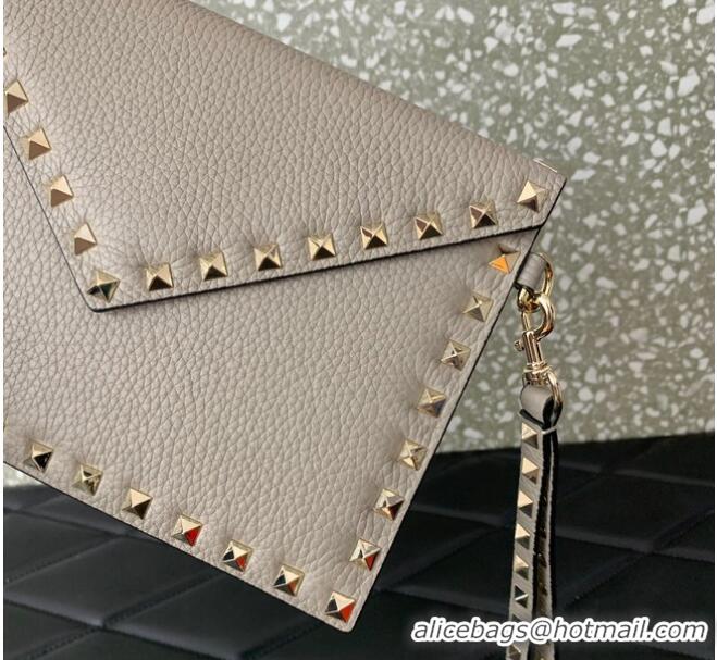 Famous Brand VALENTINO GARAVANI ROCKSTUD Clutch 0P87 gray