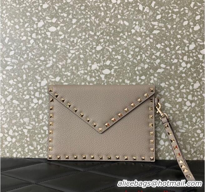 Famous Brand VALENTINO GARAVANI ROCKSTUD Clutch 0P87 gray