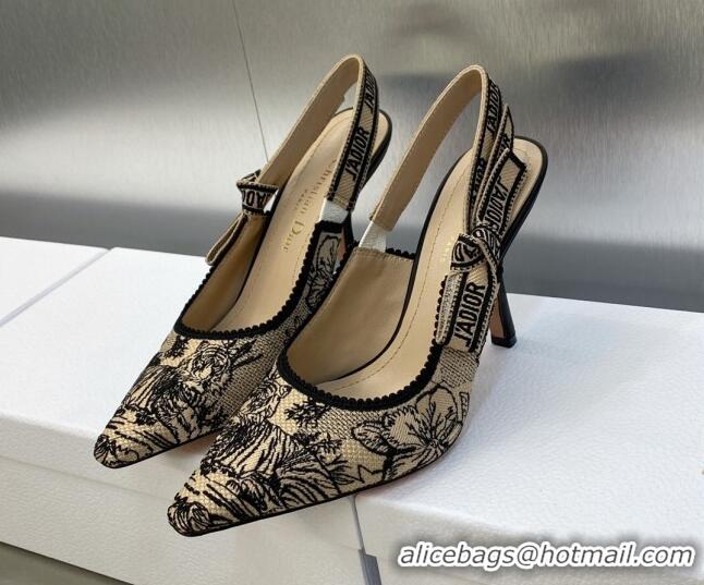 Pretty Style Dior J'Adior Slingback Pumps 9.5cm in Beige and Black Embroidered Cotton with Toile de Jouy Voyage Motif 60