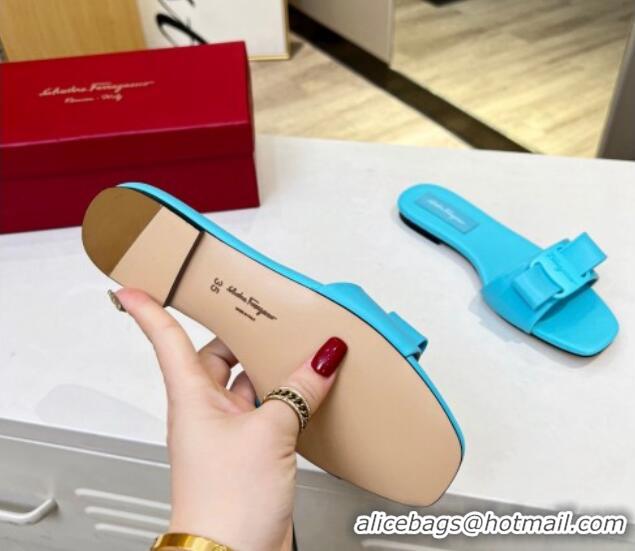 Trendy Design Salvatore Ferragamo Alice Vara Bow Patent Leather Flat Slide Sandals Light Blue 012967