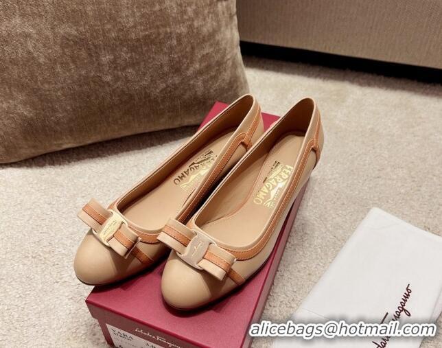 Luxury Salvatore Ferragamo Vara Bow Calfskin Pumps 3.5cm Beige 3022502