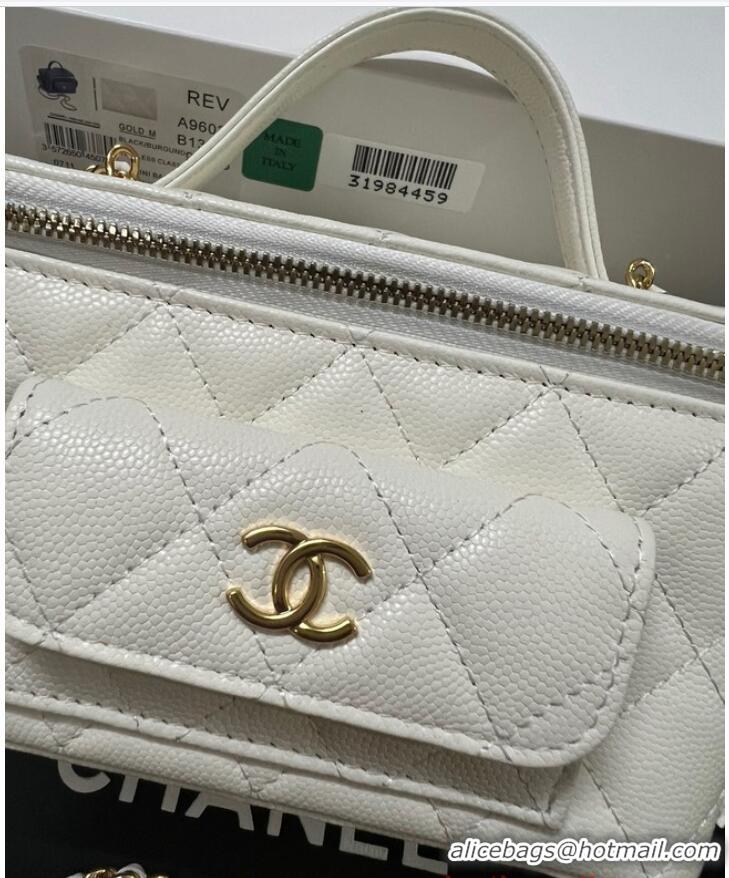 Luxury Cheap Chanel CLUTCH WITH CHAIN AP3017 white