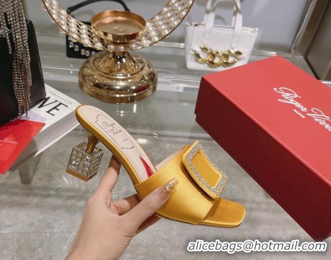 Luxurious Roger Vivier Cube Strass Buckle Heel Slide Sandals 4.5cm in Satin Yellow 718022