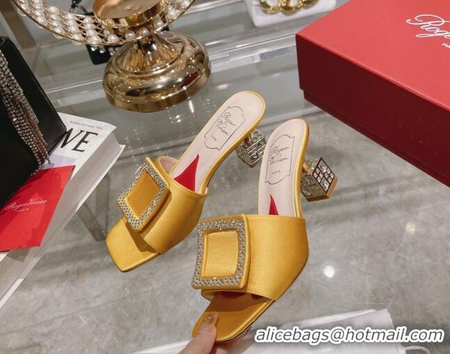 Luxurious Roger Vivier Cube Strass Buckle Heel Slide Sandals 4.5cm in Satin Yellow 718022