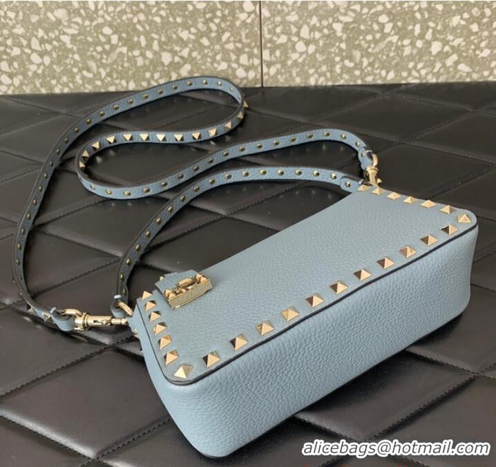 Super Quality VALENTINO Rockstud small grain calfskin messenger bag YS097 sky blue