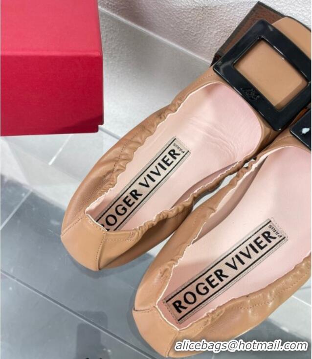 Durable Roger Vivier Viv' Pockette Lacquered Buckle Ballerinas in Nappa Leather Light Brown 728045