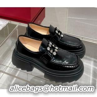 Pretty Style Roger Vivier Wallaviv Strass Buckle Loafers in Patent Leather Black 2238334